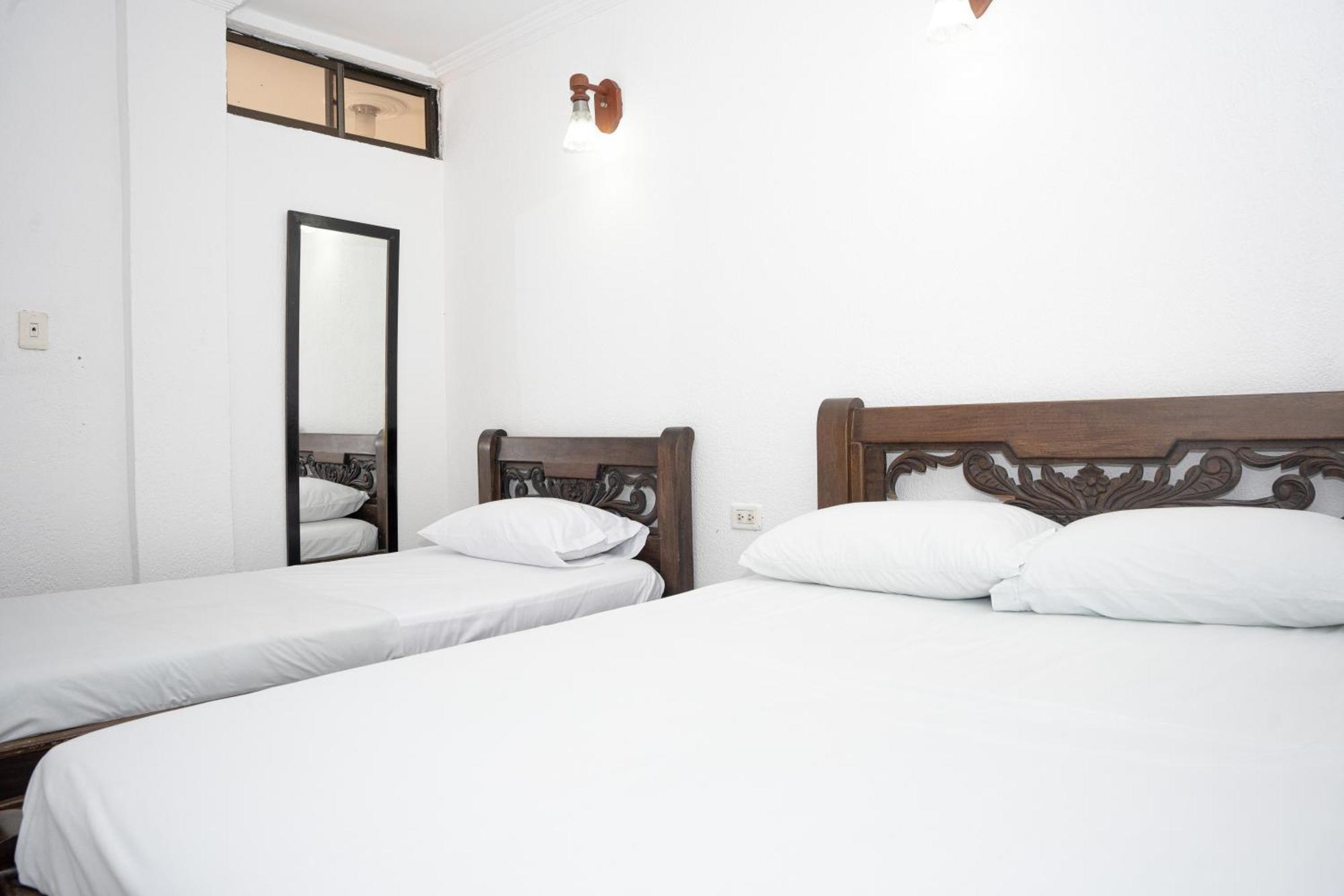 Hotel Med Cartagena Bagian luar foto