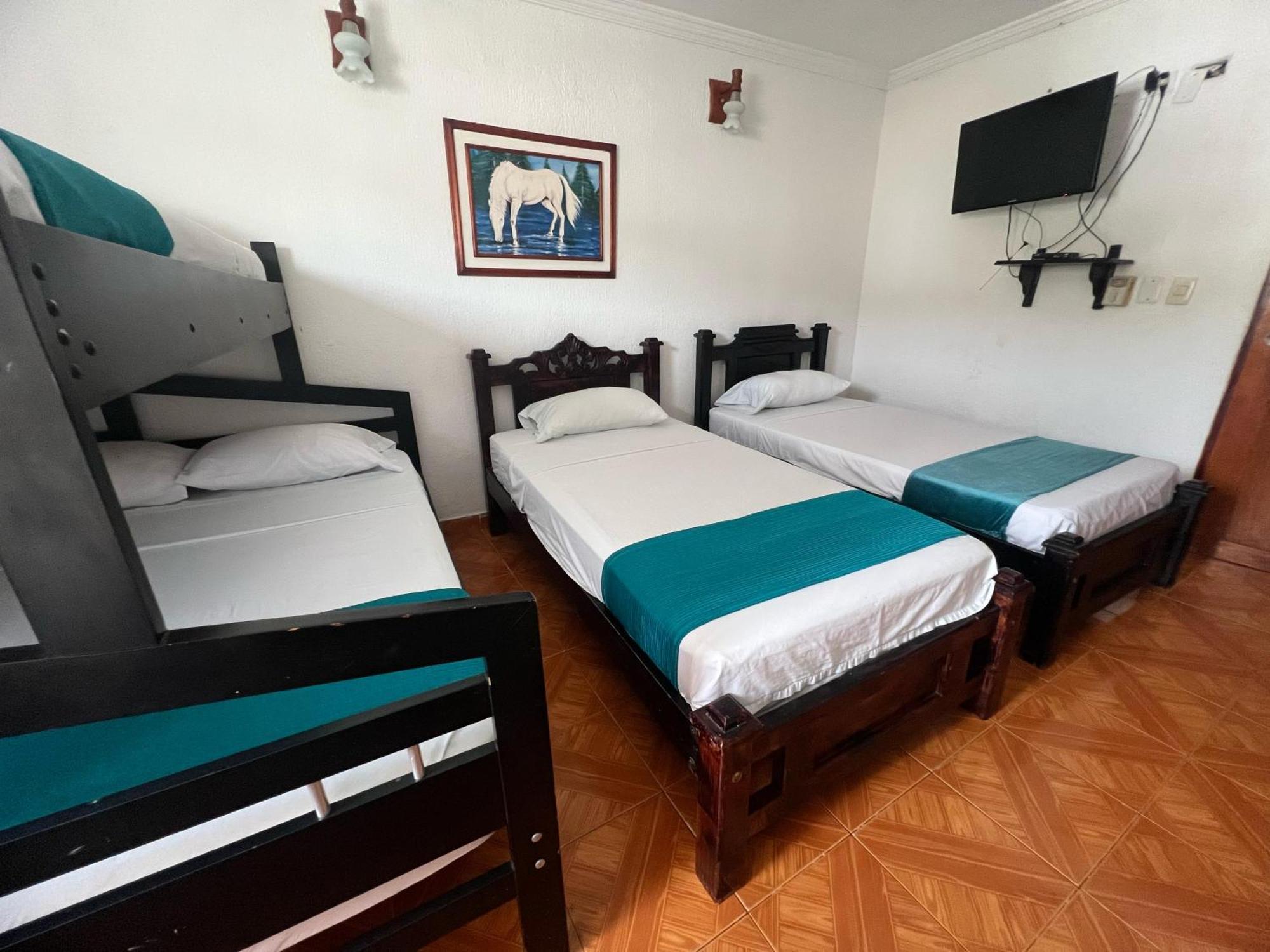 Hotel Med Cartagena Bagian luar foto