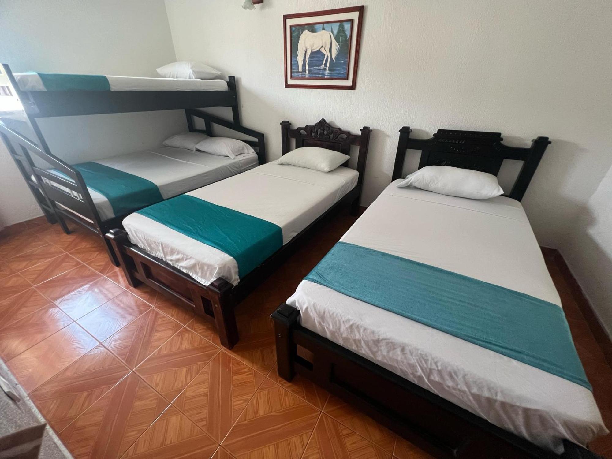Hotel Med Cartagena Bagian luar foto