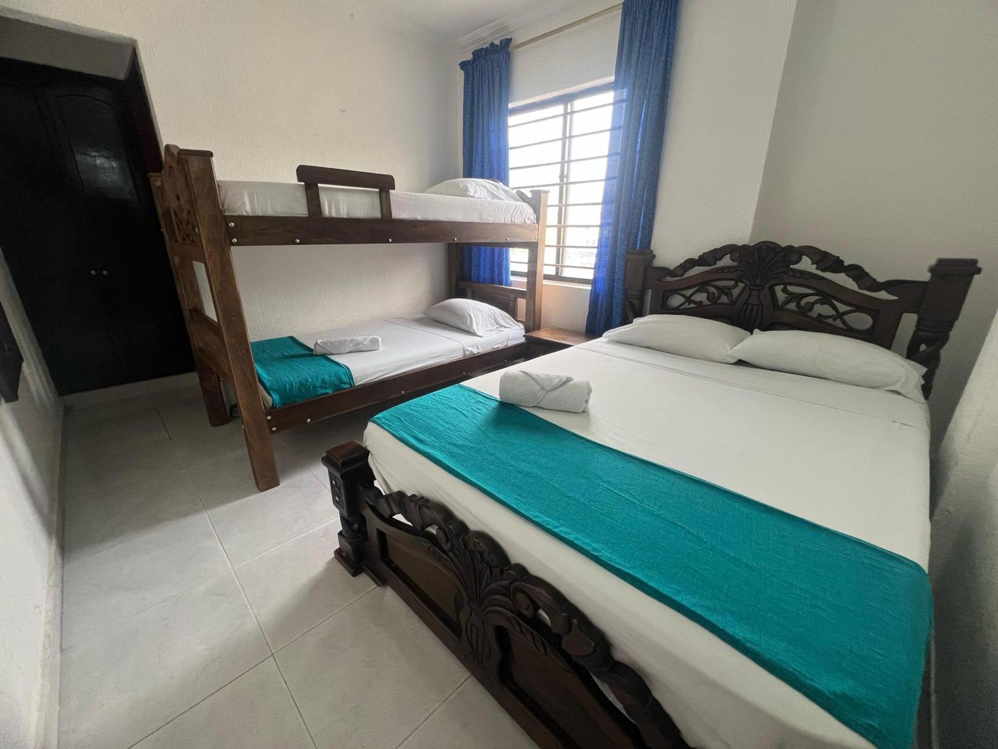 Hotel Med Cartagena Bagian luar foto