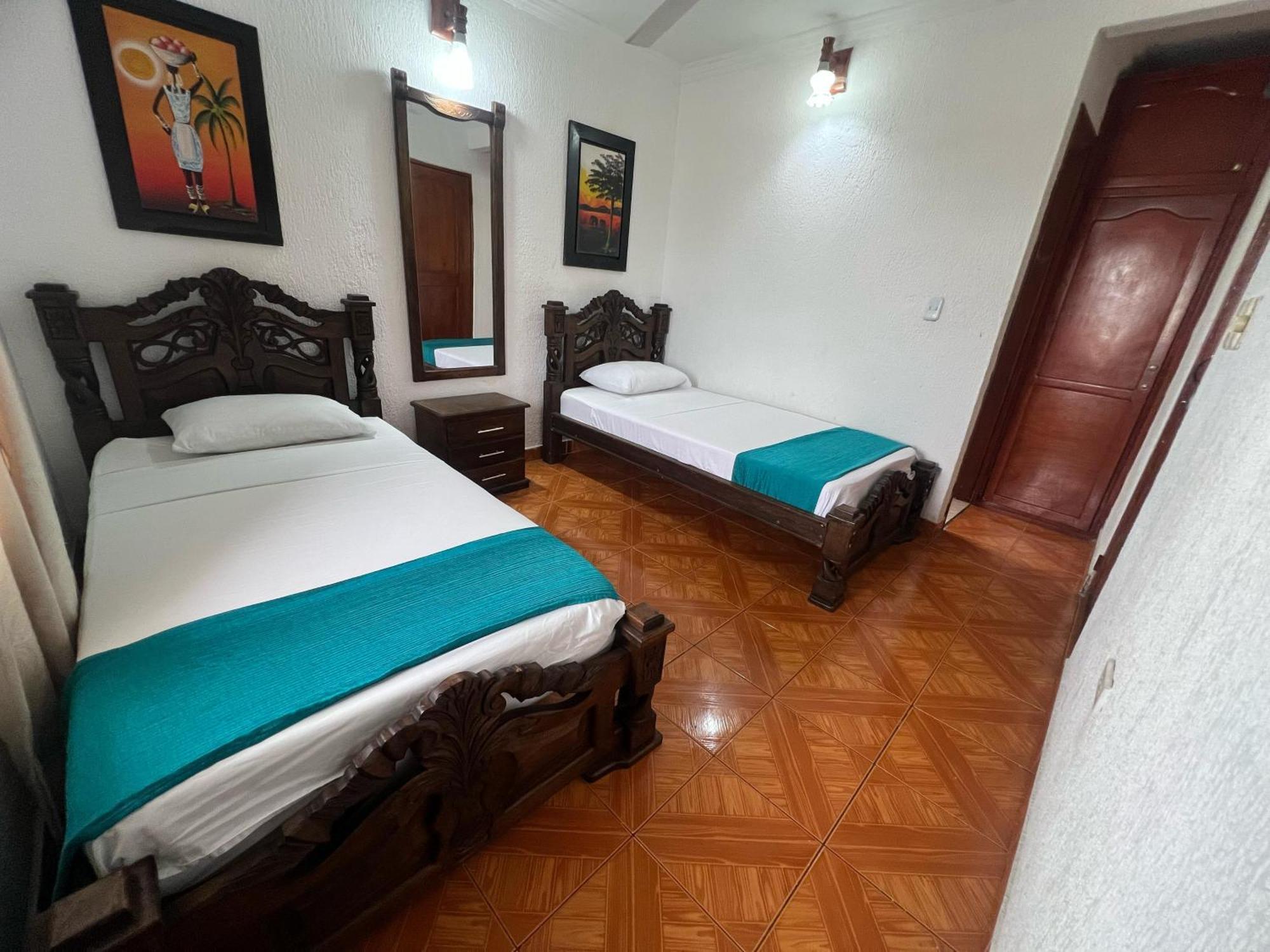 Hotel Med Cartagena Bagian luar foto
