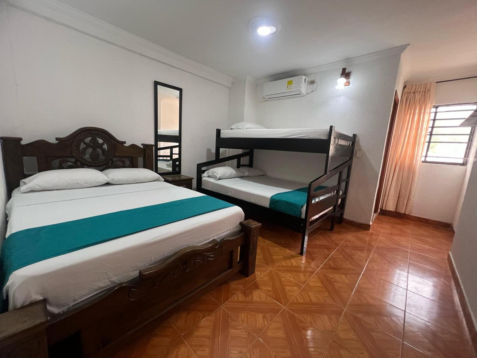 Hotel Med Cartagena Bagian luar foto